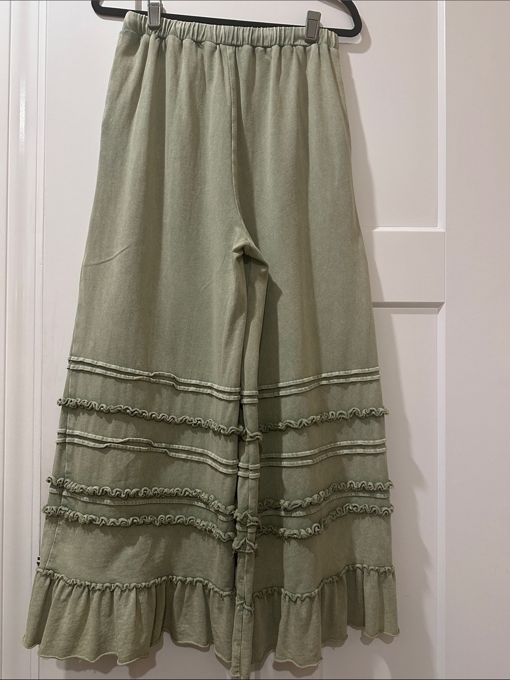 Easel Ruffled Detailed Mineral Wash Pants, Size Small - Picture 5 of 7